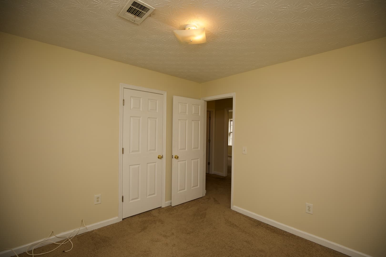 Douglasville House: 8260 Max Ct