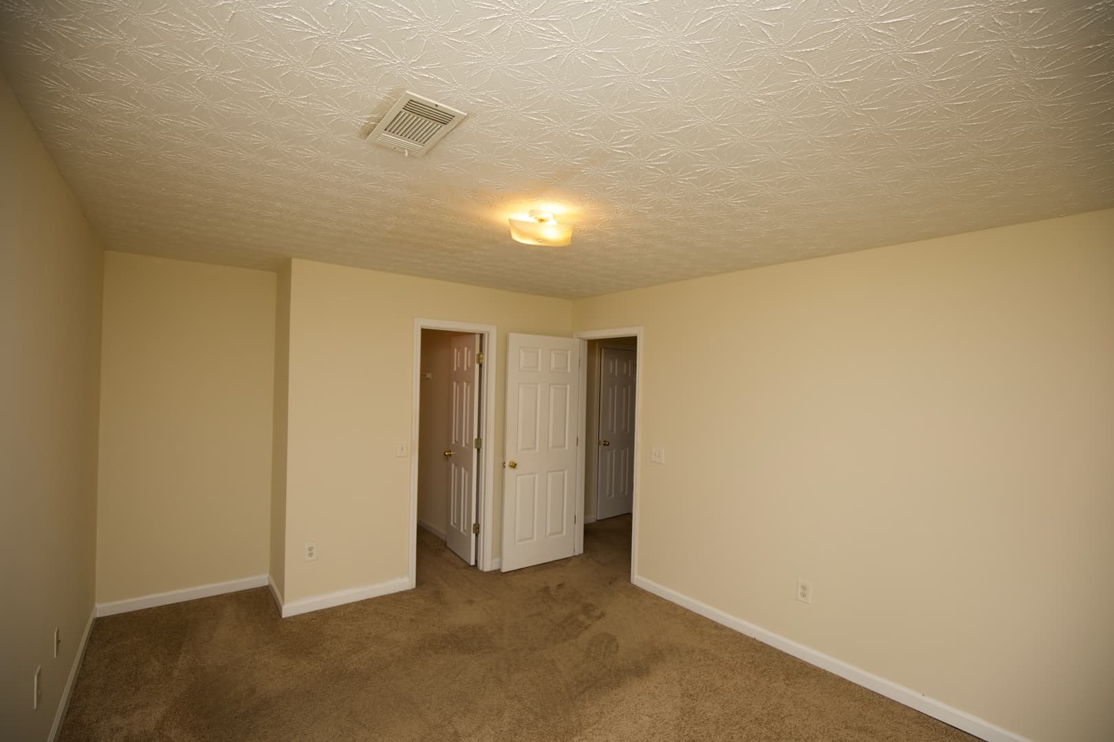 Douglasville House: 8260 Max Ct
