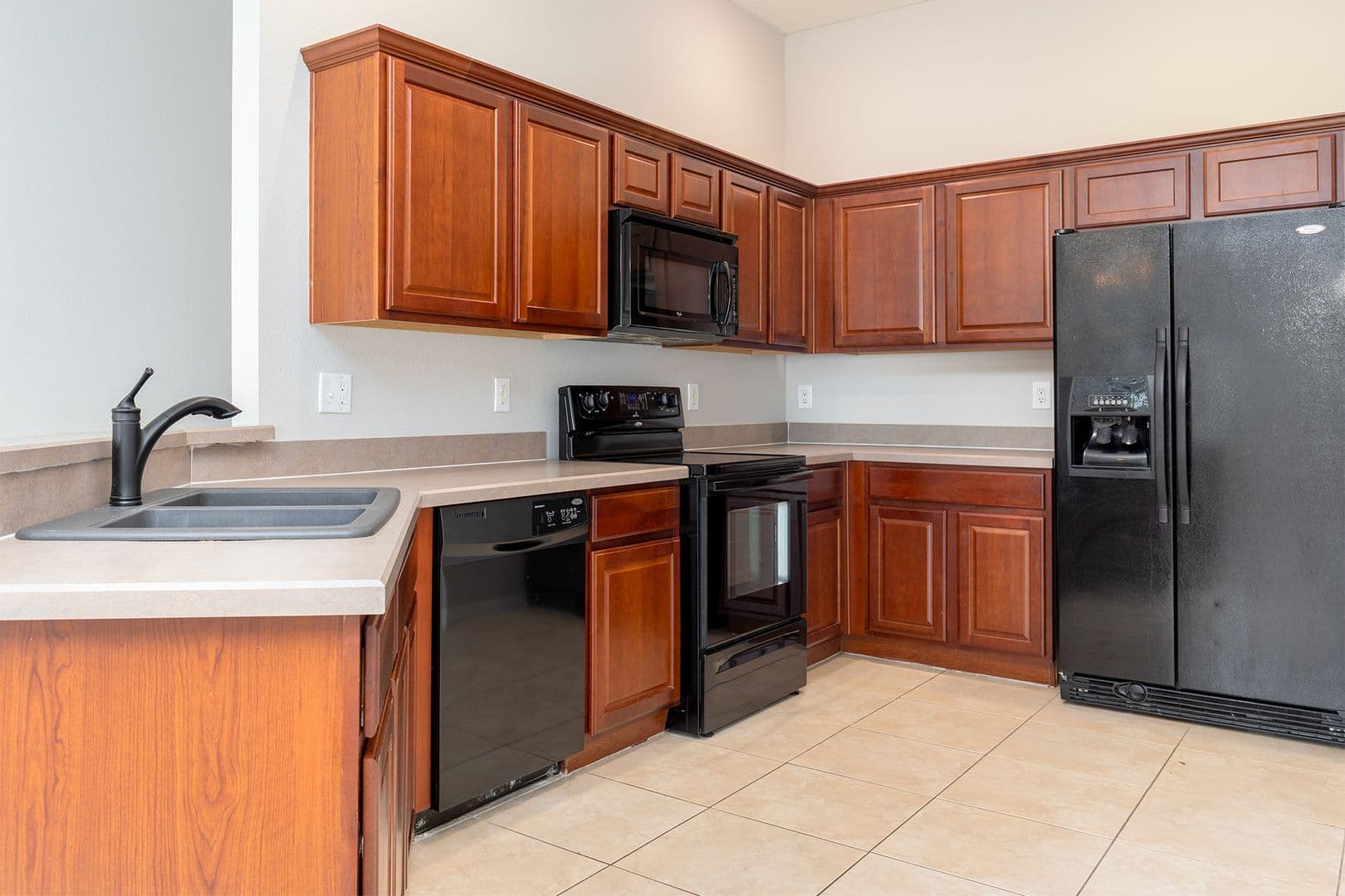 SANFORD Condo: 3111 SAN JACINTO
