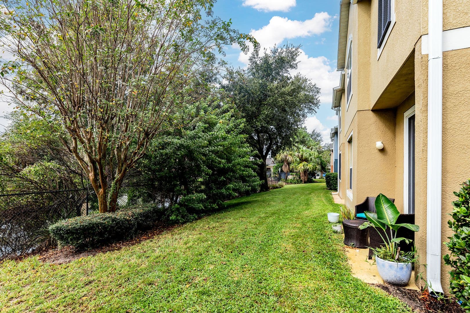 SANFORD Condo: 3111 SAN JACINTO