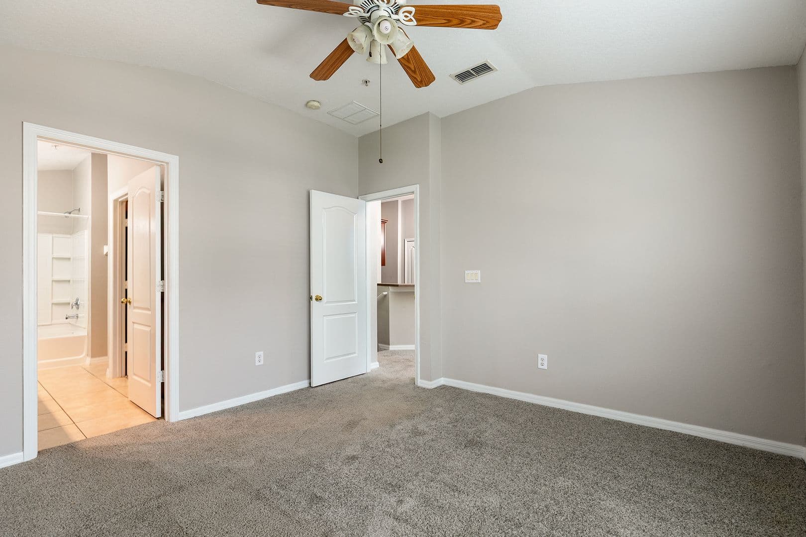 SANFORD Condo: 3111 SAN JACINTO