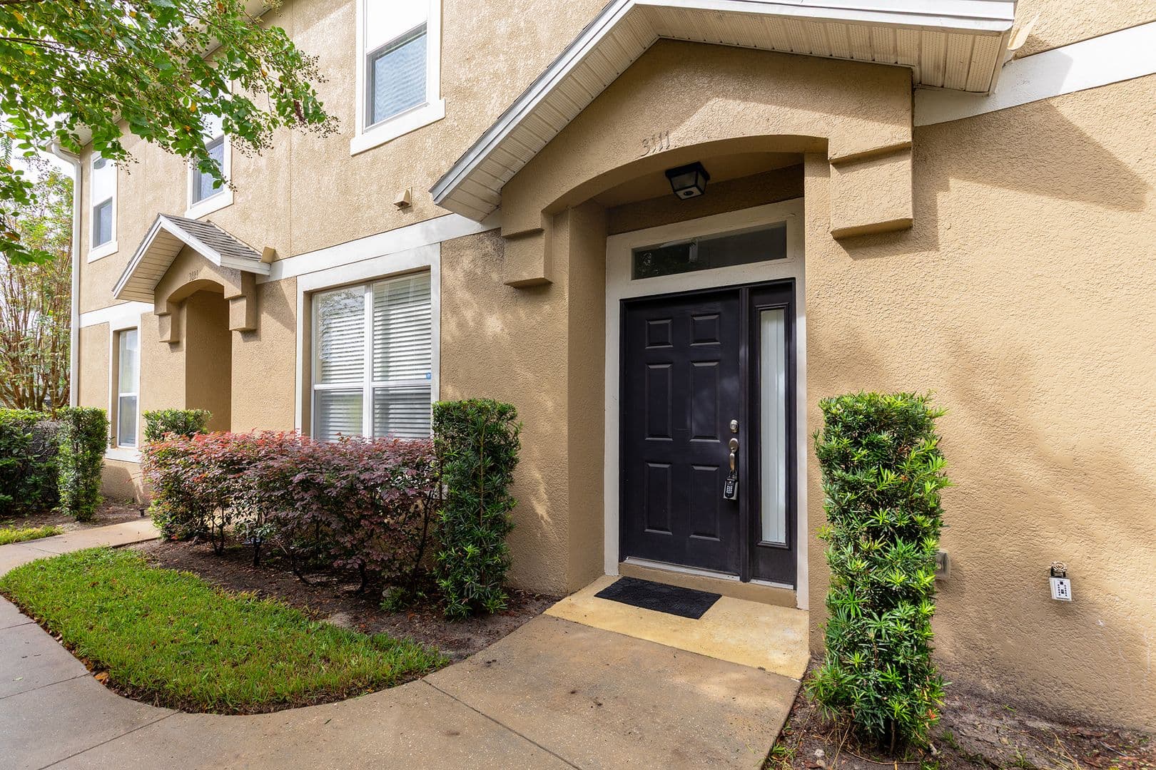 SANFORD Condo: 3111 SAN JACINTO