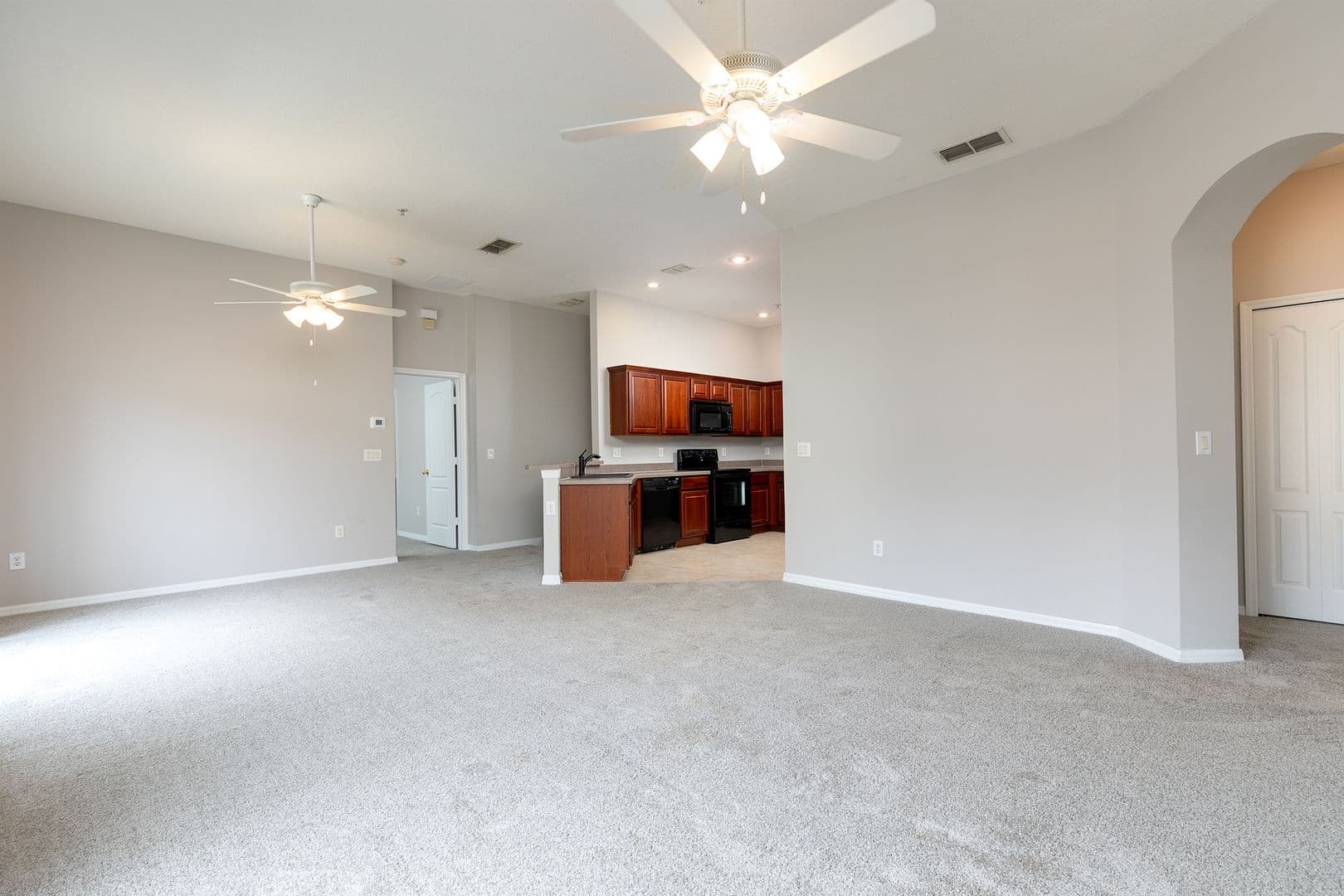 SANFORD Condo: 3111 SAN JACINTO