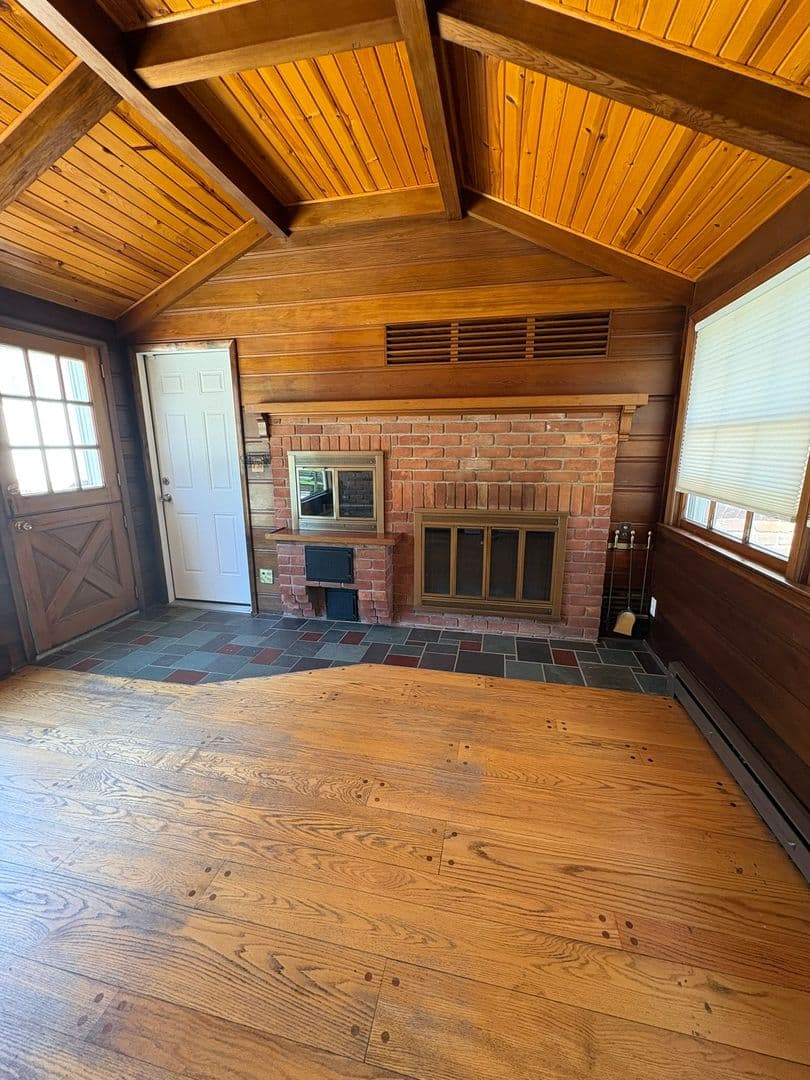 Franklin House: 24975 Franklin Park Drive