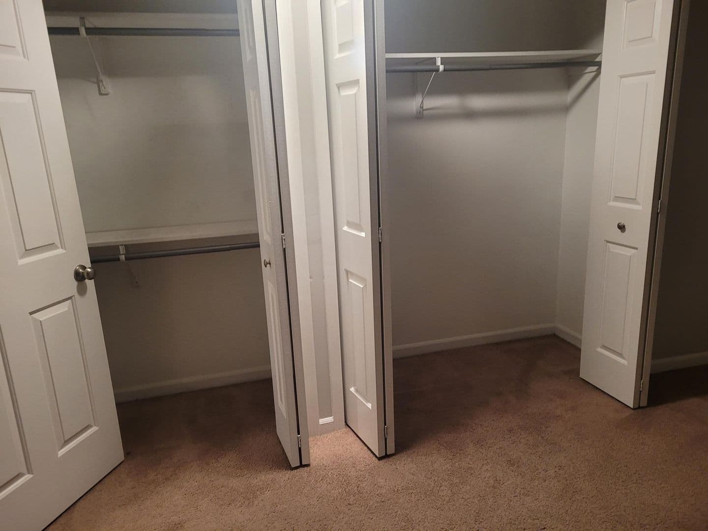Berkley Apartment: 3518 Greenfield
