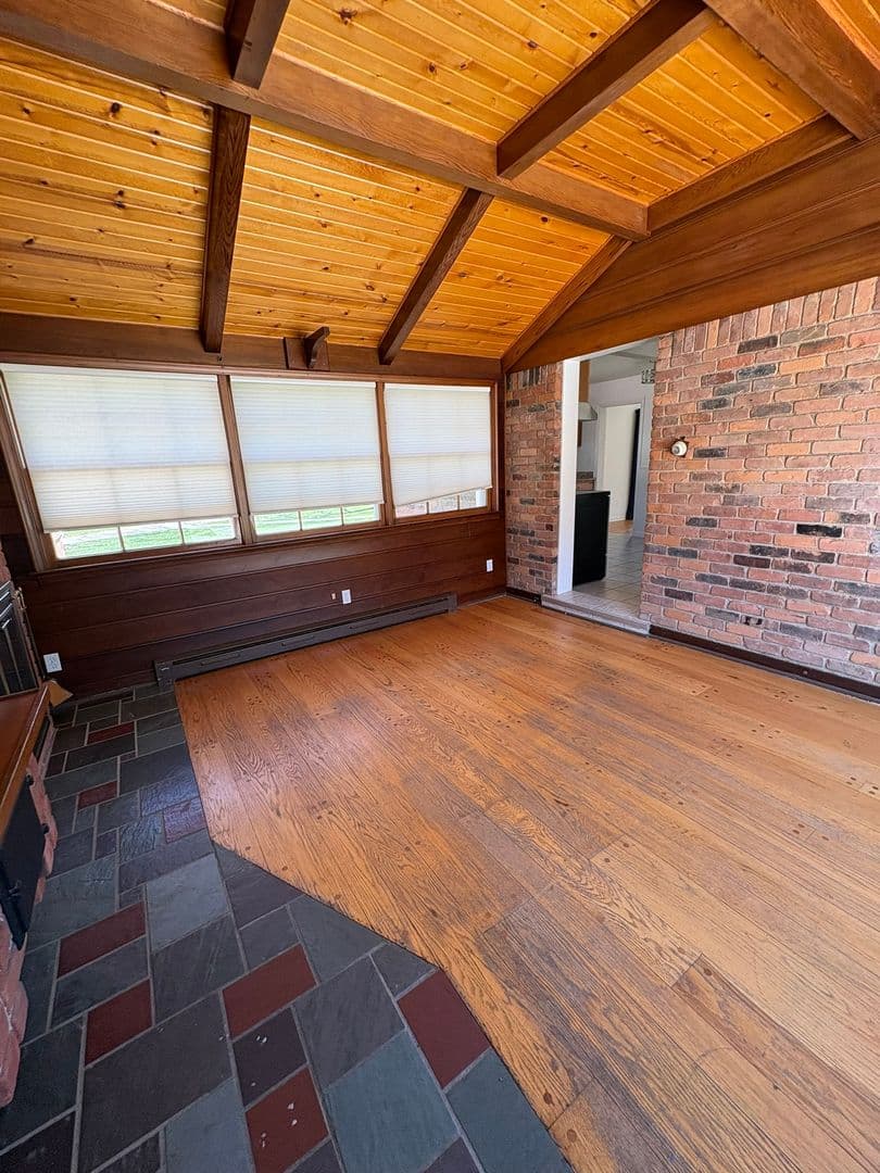 Franklin House: 24975 Franklin Park Drive