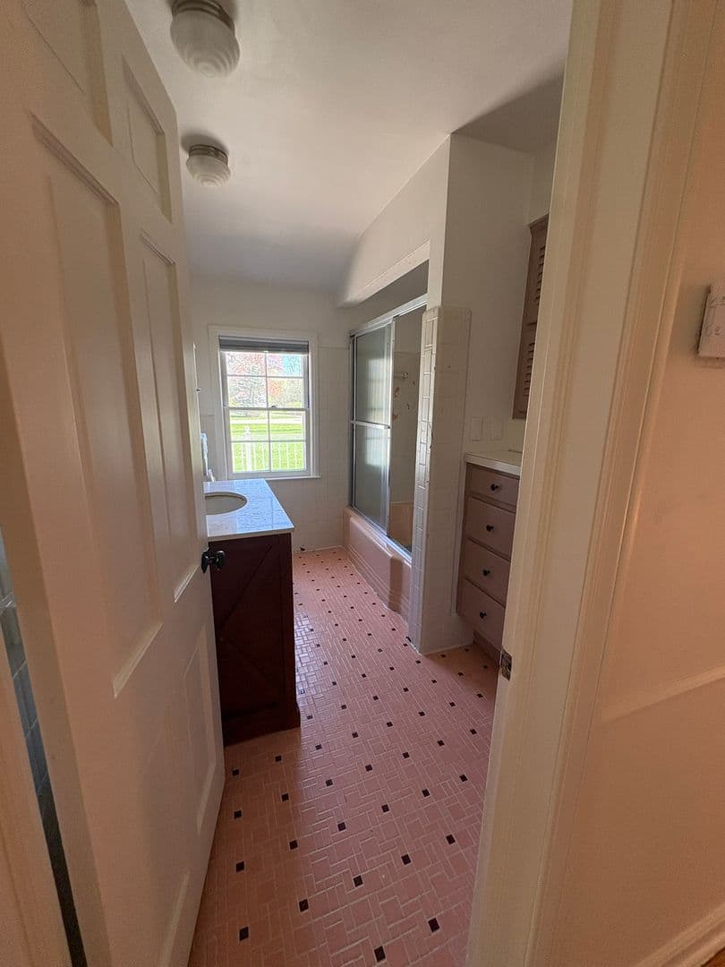 Franklin House: 24975 Franklin Park Drive