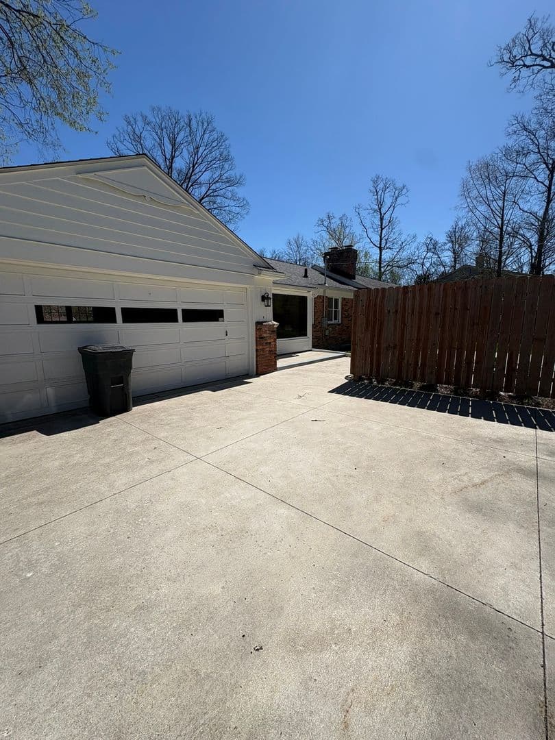 Franklin House: 24975 Franklin Park Drive