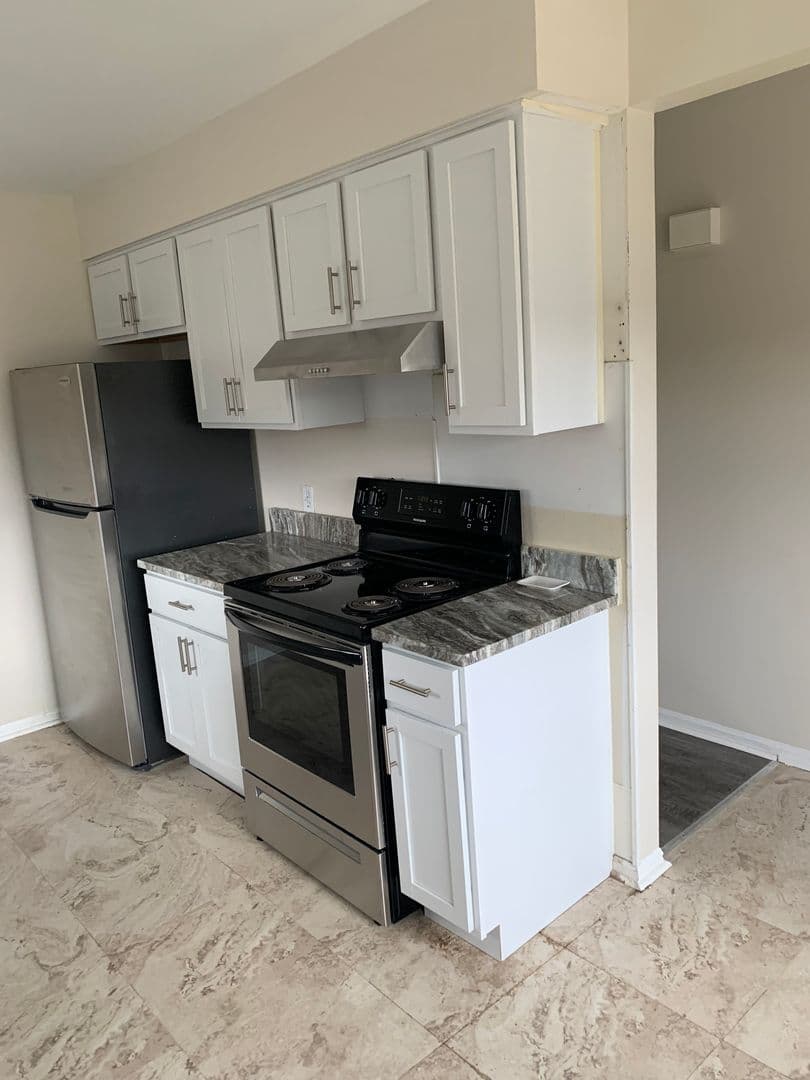Berkley Townhome: 1200 Dorothea