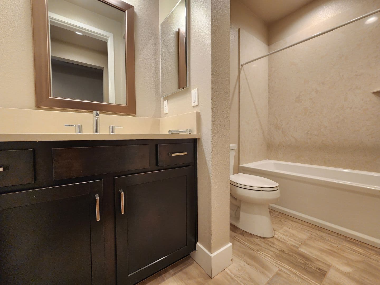 Santa Rosa House: 1615 Brandee Lane