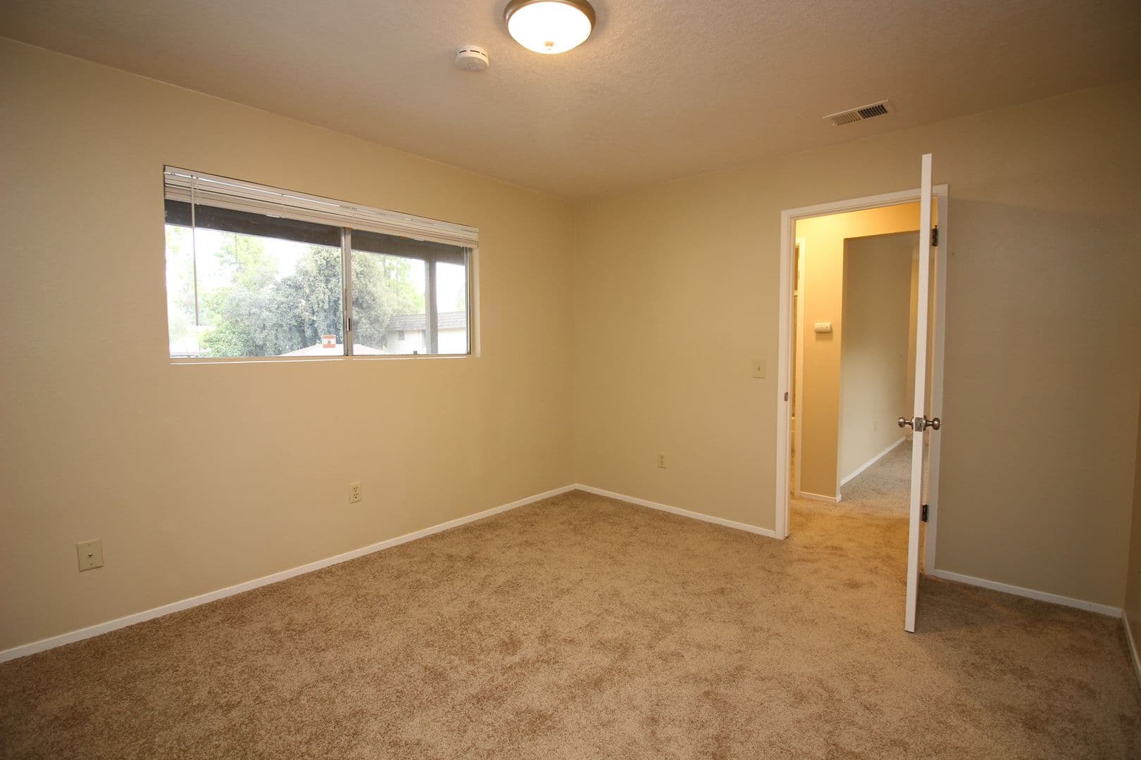 Santa Rosa Apartment: 2437 Bethards Drive