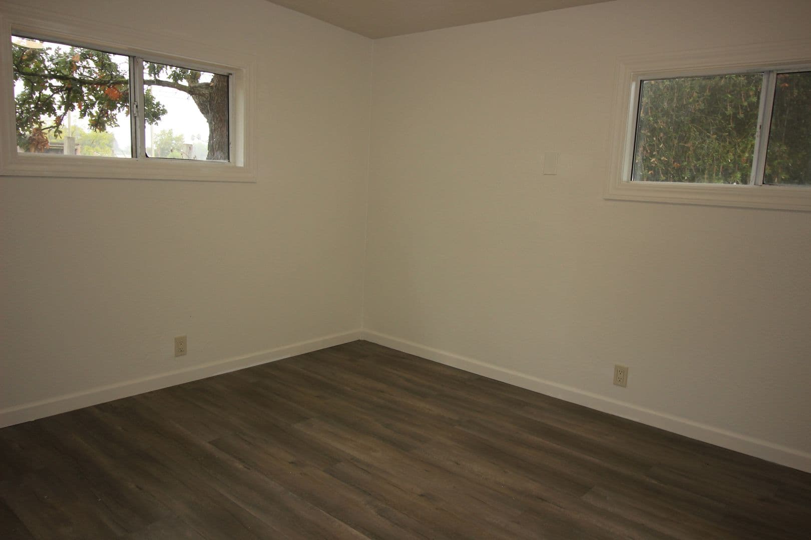 Santa Rosa Apartment: 672 Irwin Lane