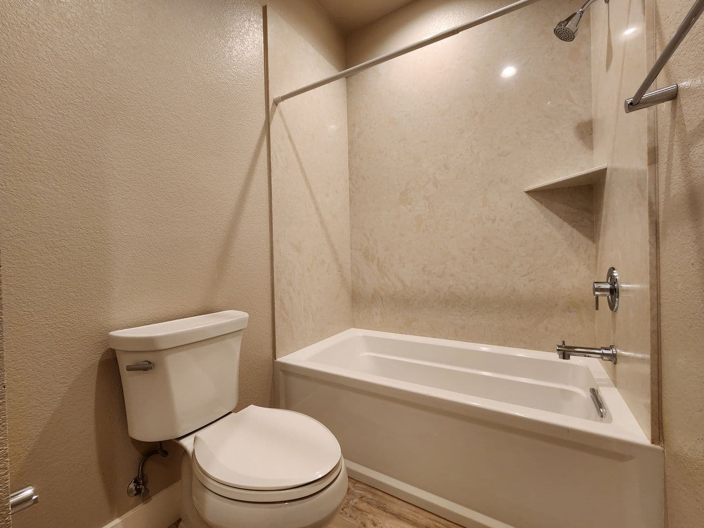 Santa Rosa House: 1615 Brandee Lane