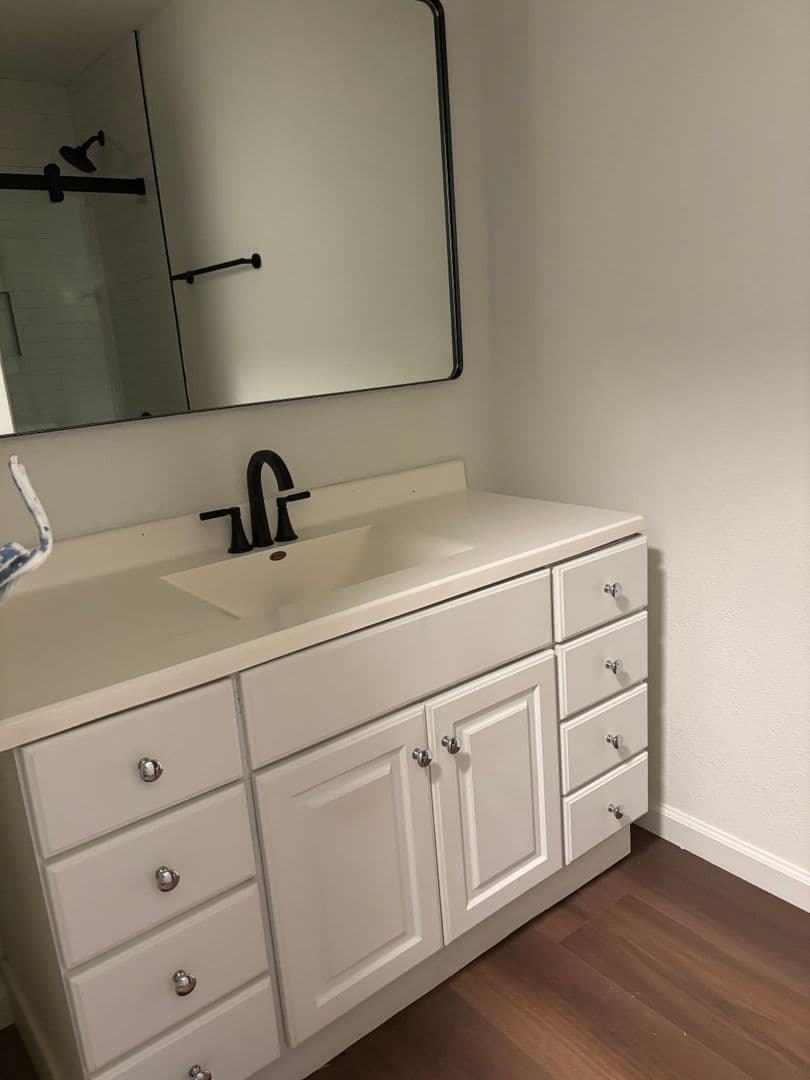 Santa Rosa Apartment: 2343 Heidi Place