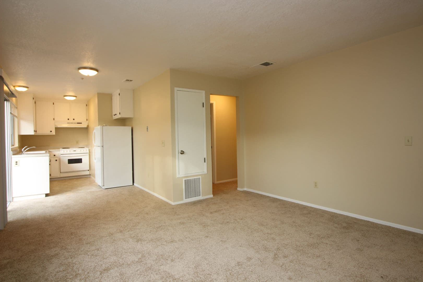 Santa Rosa Apartment: 2437 Bethards Drive
