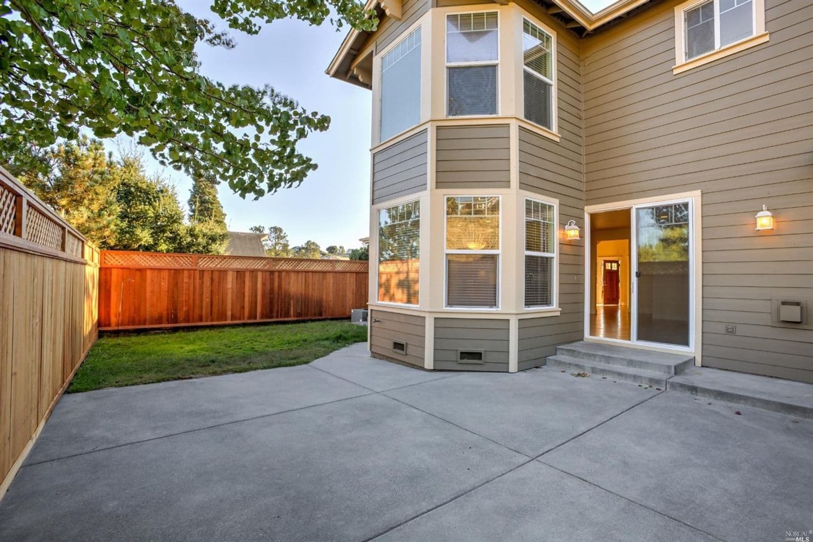 Petaluma House: 5 Dorenfeld Court
