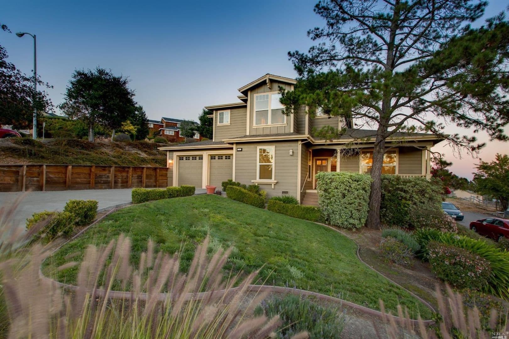 Petaluma House: 5 Dorenfeld Court