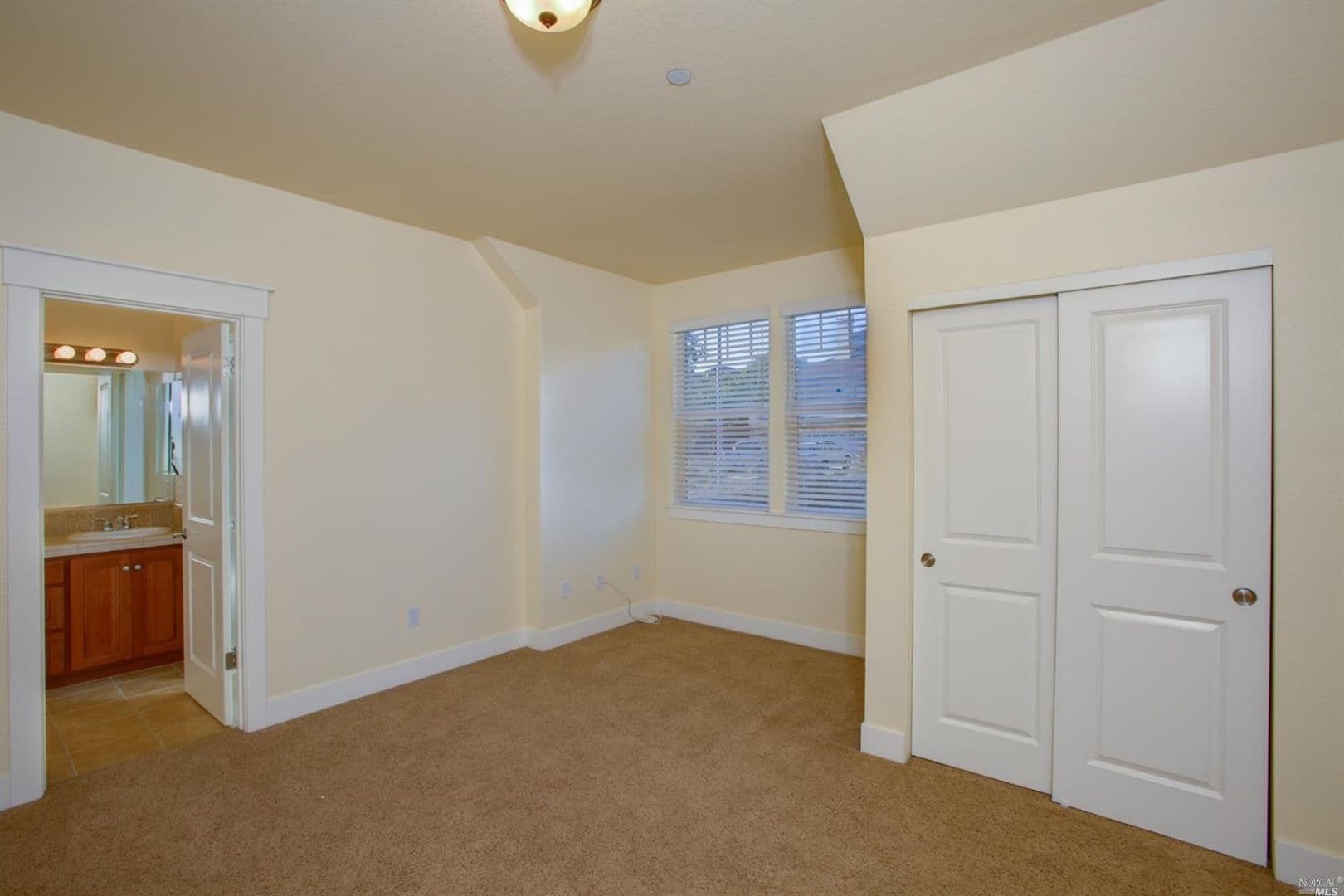 Petaluma House: 5 Dorenfeld Court