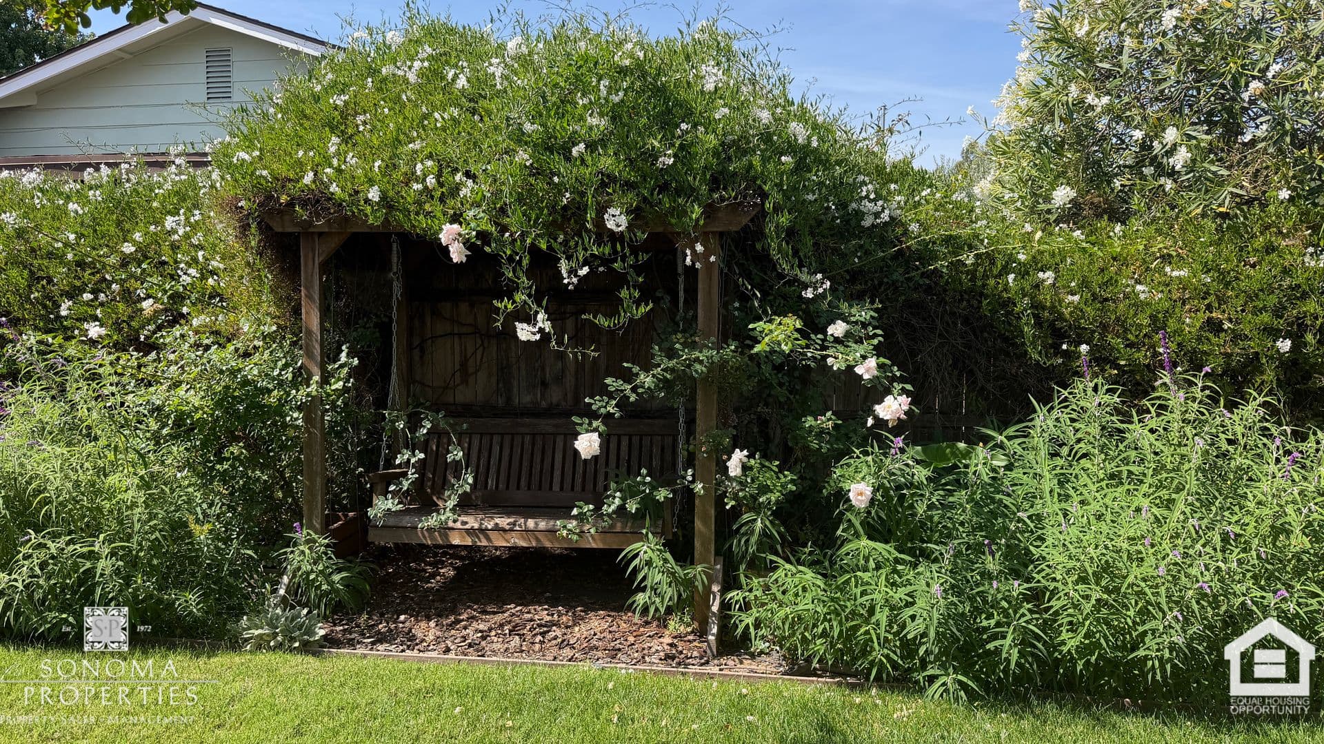 Sonoma House: 626 White Briar Drive