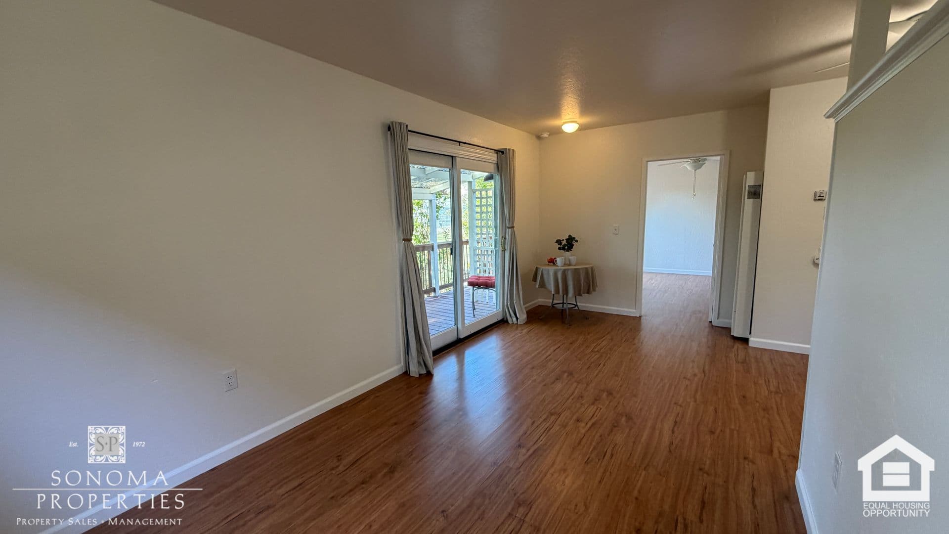 Sonoma House: 217 1st St West