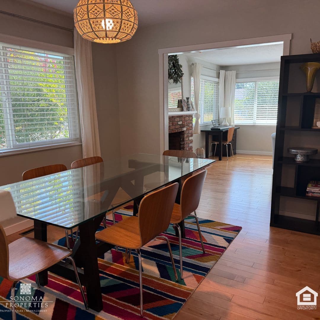 Sonoma House: 626 White Briar Drive