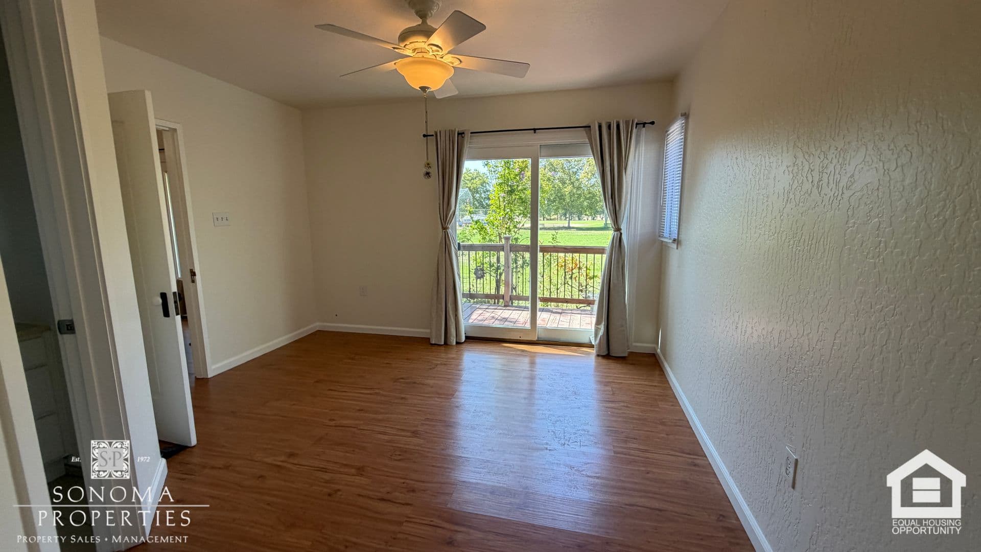 Sonoma House: 217 1st St West