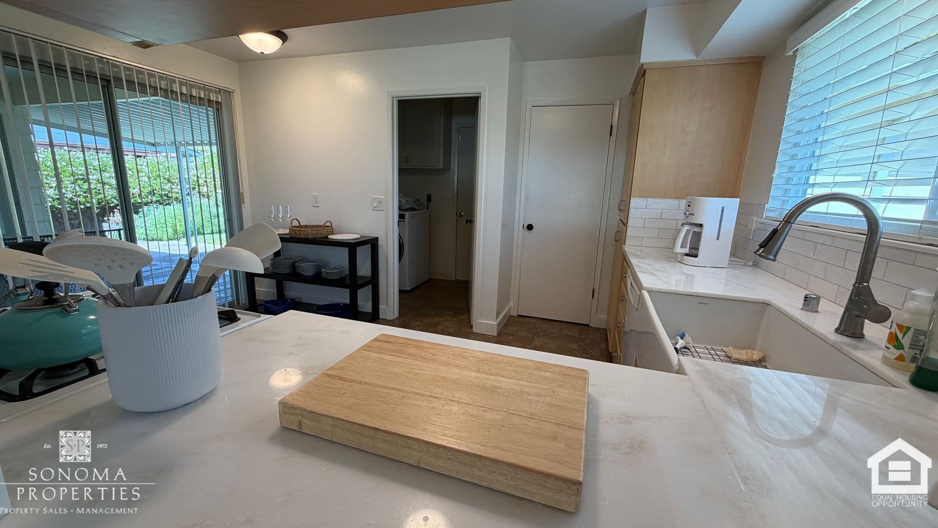 Sonoma House: 626 White Briar Drive