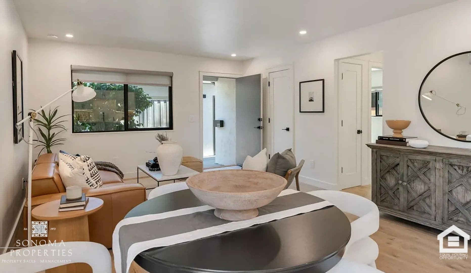 Sonoma Apartment: 532 3rd Street West