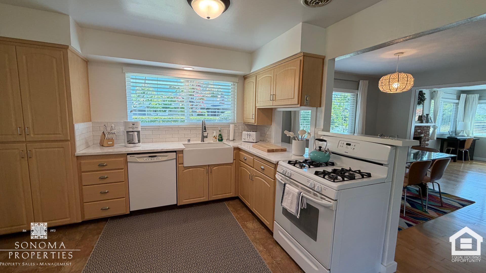 Sonoma House: 626 White Briar Drive