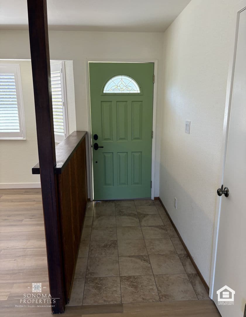Glen Ellen House: 881 Cecelia Drive