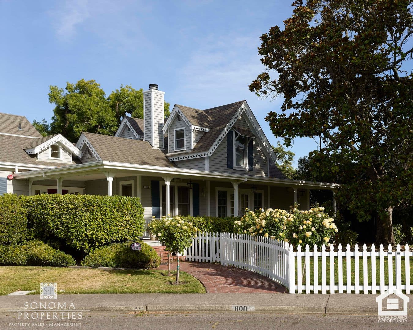Sonoma House: 800 5th Street East