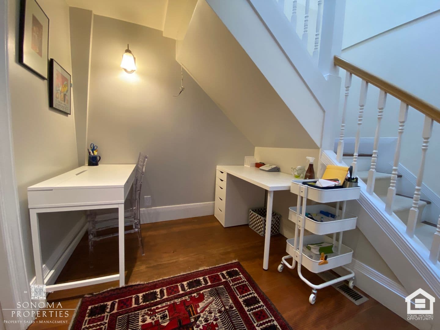 Sonoma House: 800 5th Street East