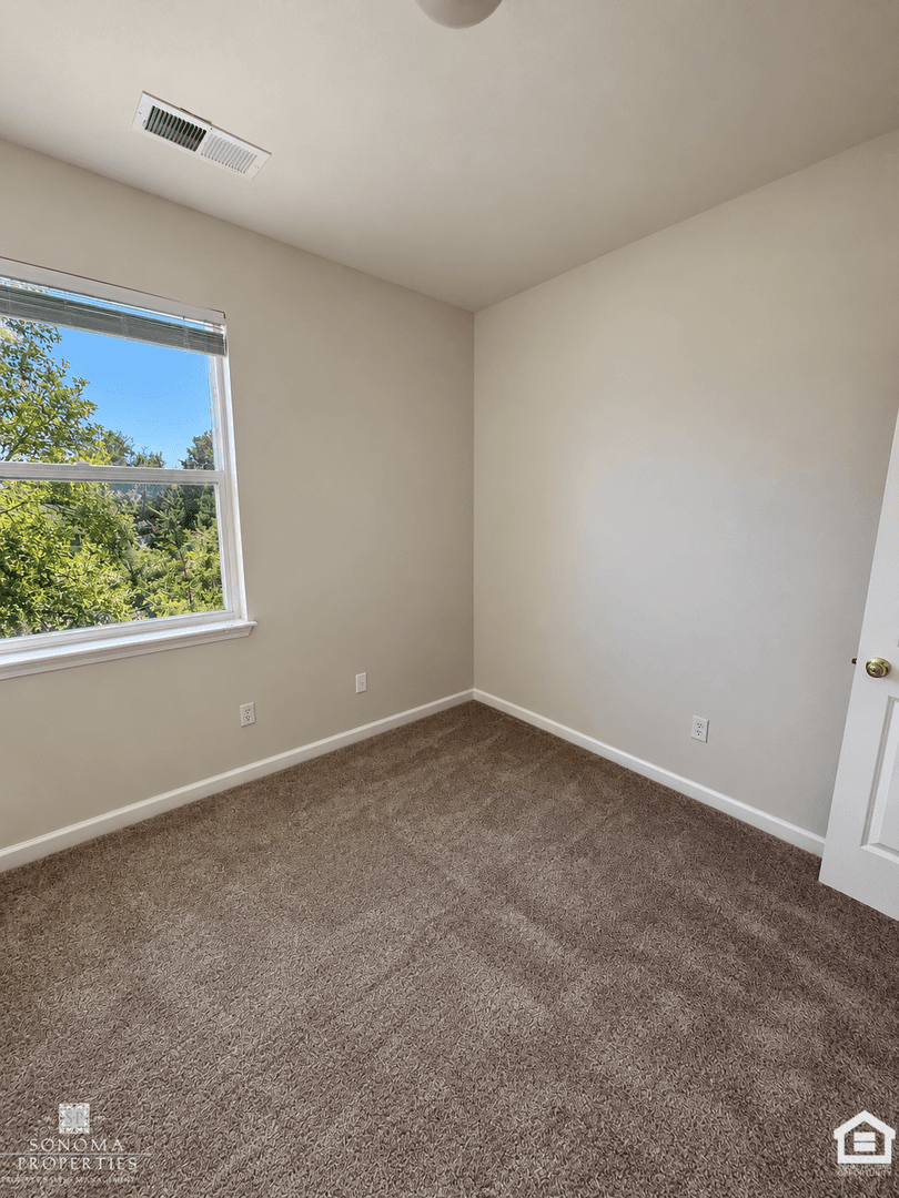 Sonoma Multiplex: 838 3rd Street West