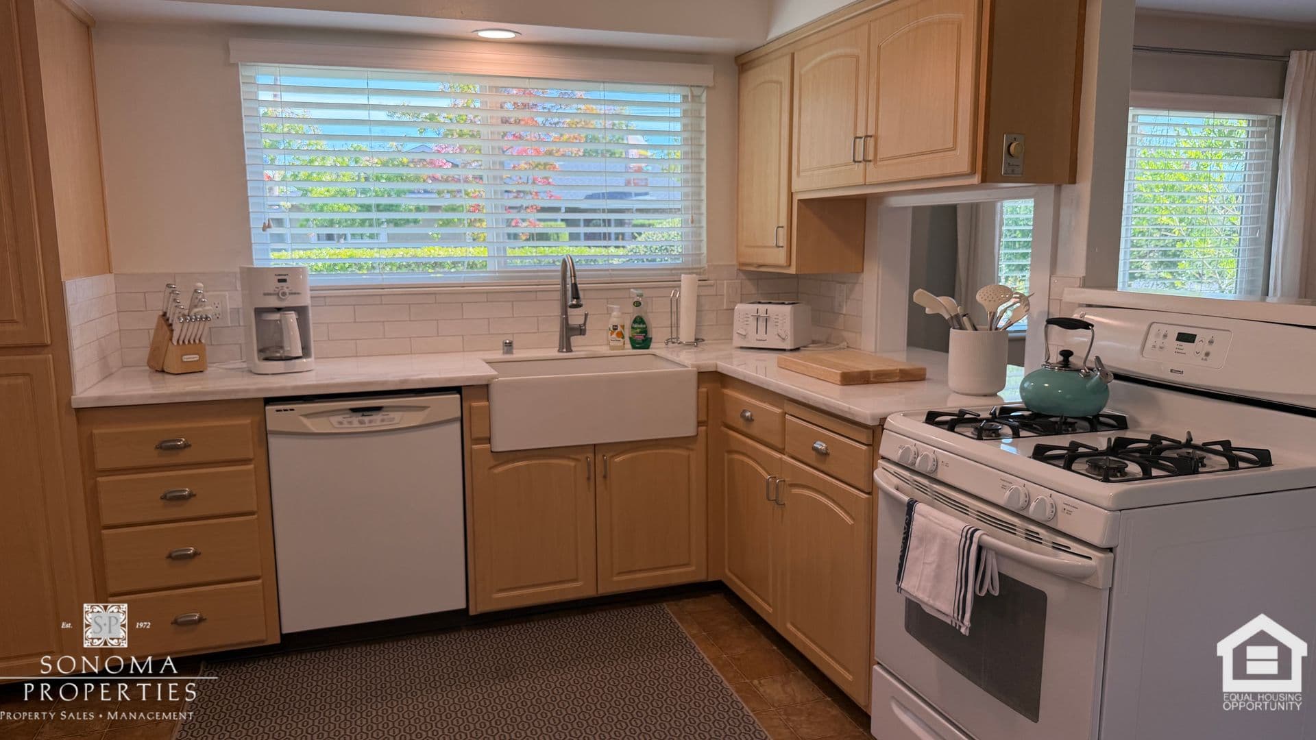 Sonoma House: 626 White Briar Drive