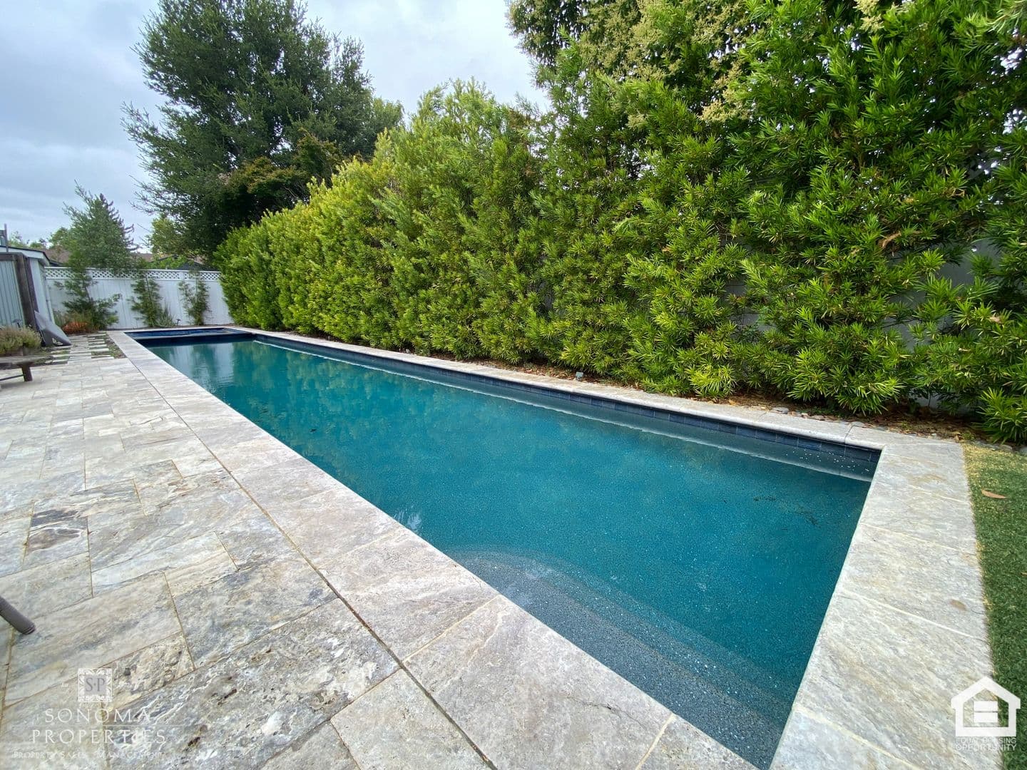 Sonoma House: 800 5th Street East