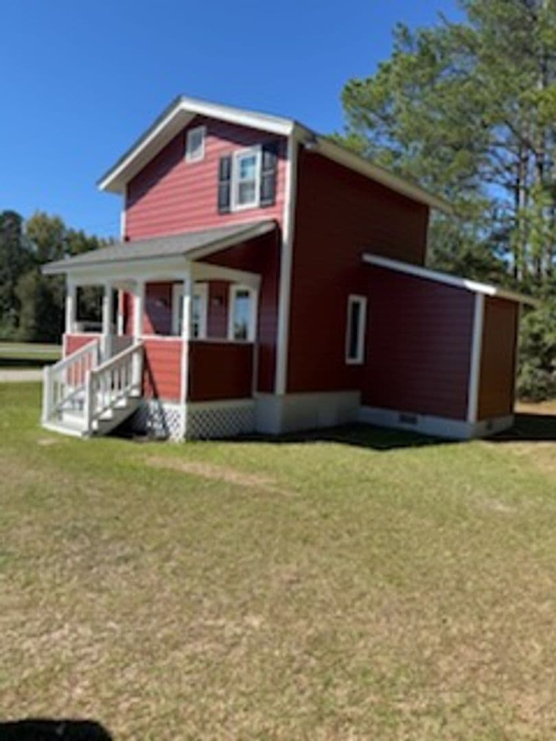 Darlington House: 736 Weaver St