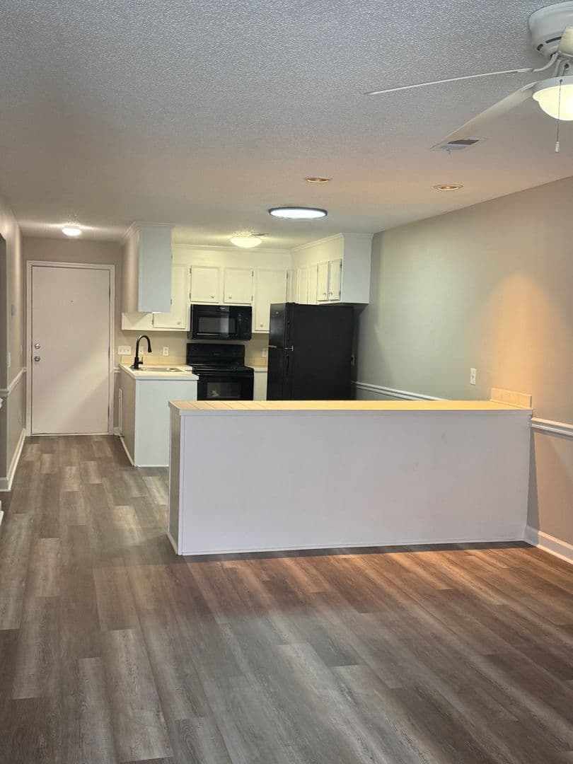Florence Apartment: 2210 W. Jody Rd.