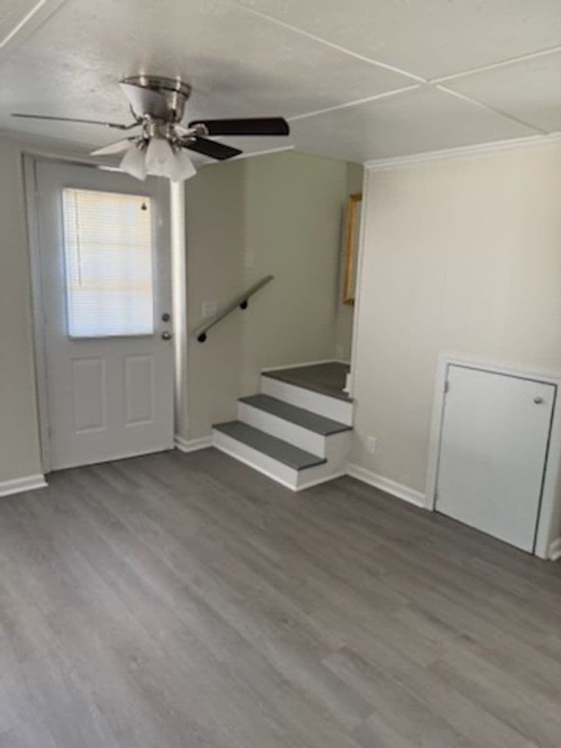 Darlington House: 736 Weaver St