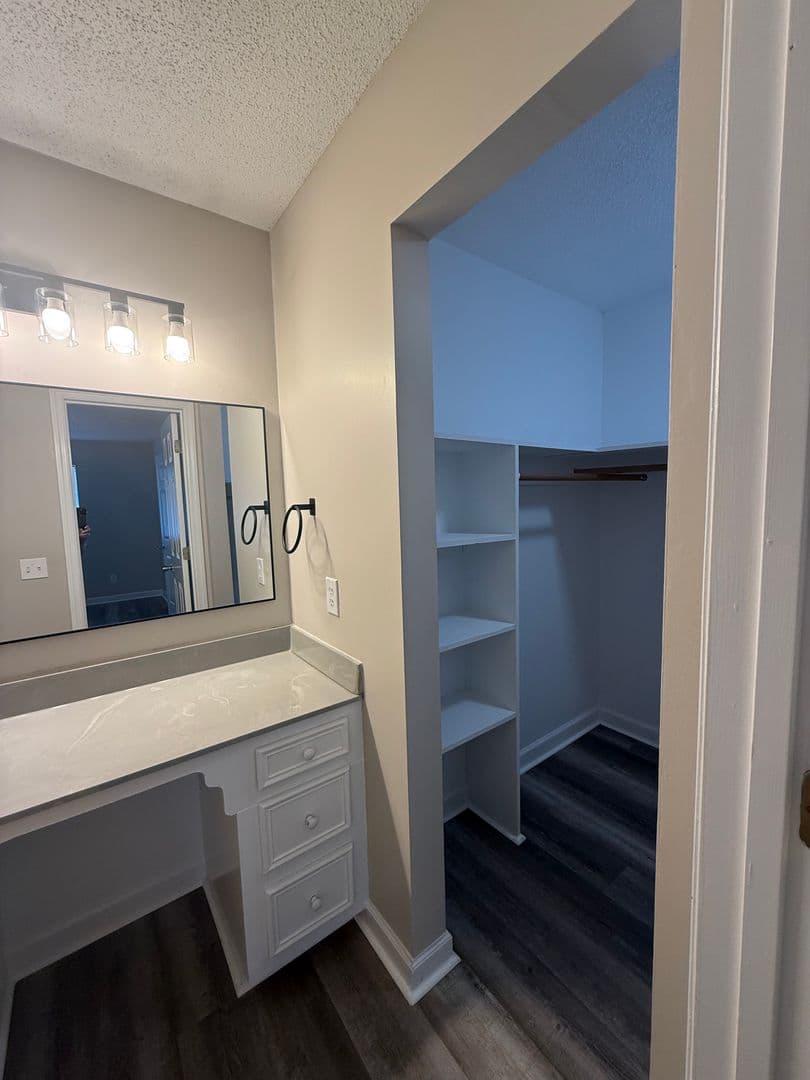 Florence Apartment: 2210 W. Jody Rd.