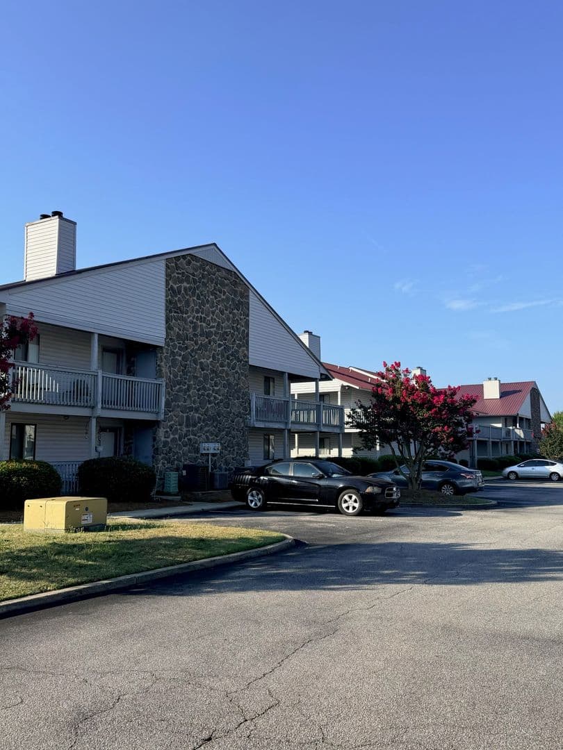 Florence Apartment: 2210 W. Jody Rd.