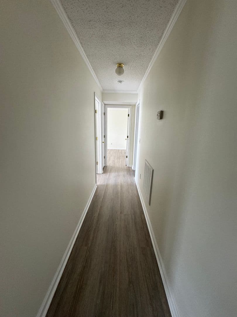 Florence Condo: 1115-F Old Ebenezer Rd.