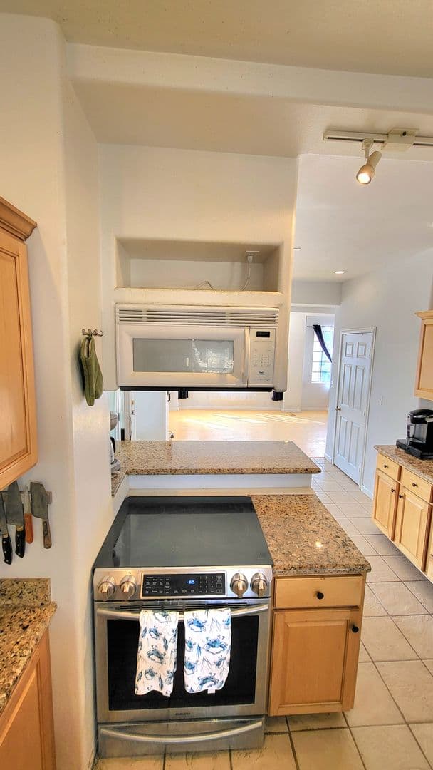 Pahrump House: 5360 S Corrine St