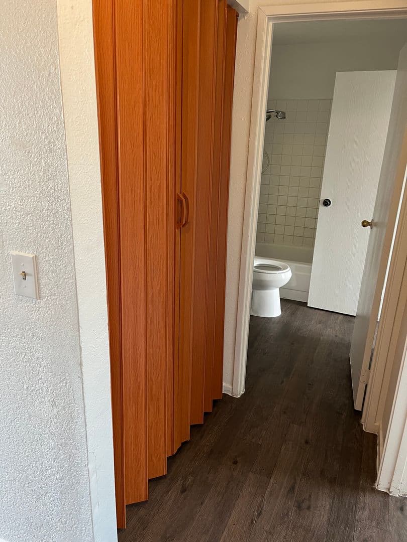 North Las Vegas Apartment: 1900 Goldfield St.
