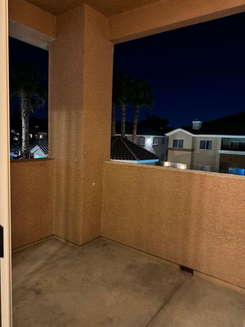 Las Vegas Condo: 1050 E Cactus Ave #2072