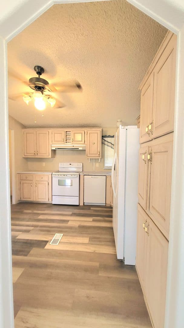 Pahrump Apartment: 521 Alaska Way