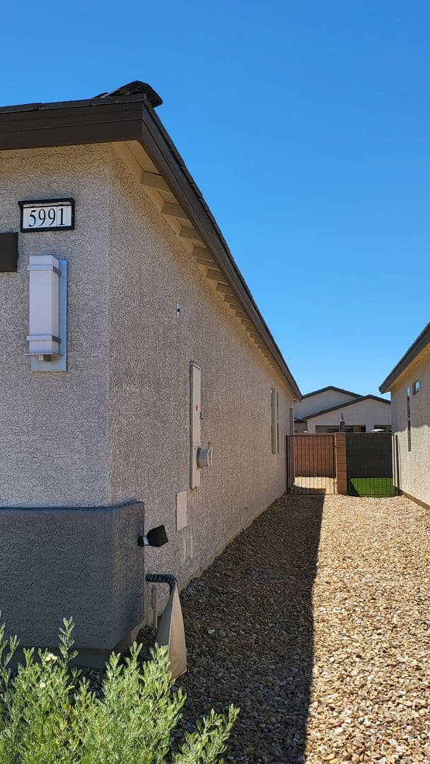 Pahrump House: 5991 E Trevano Ave.