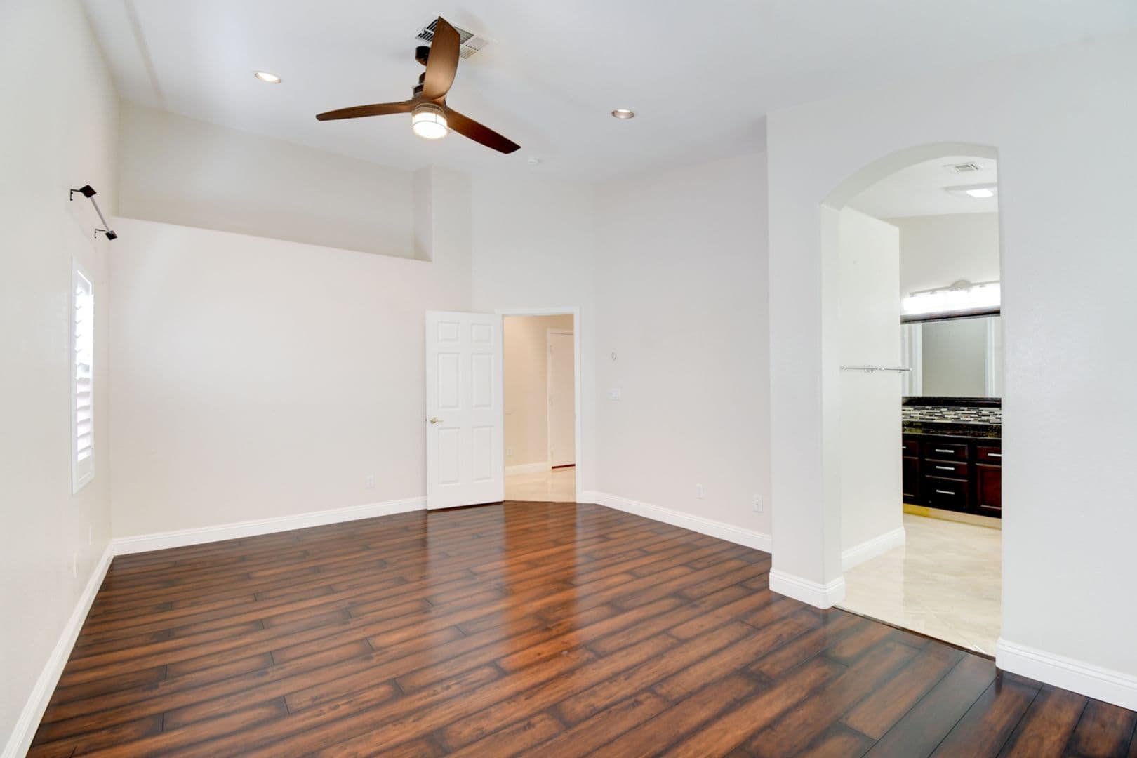 Las Vegas House: 3428 Lockport St.