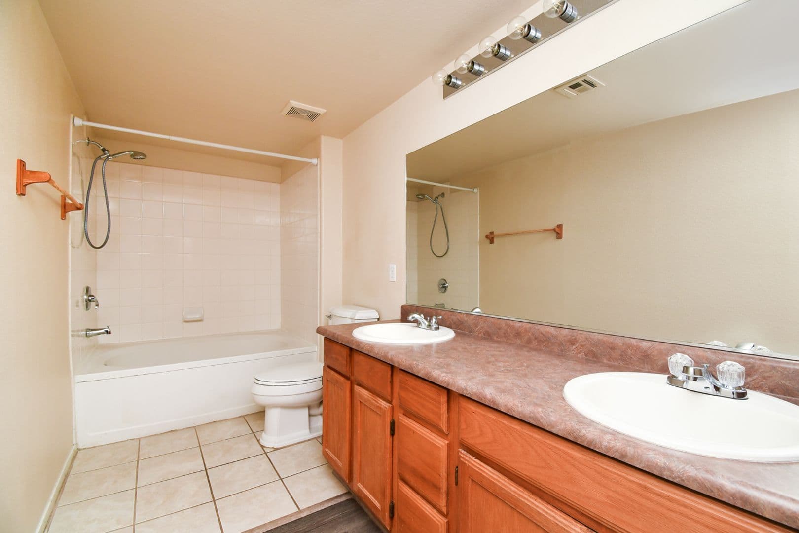 Las Vegas House: 7255 W Sunset Rd. #1077