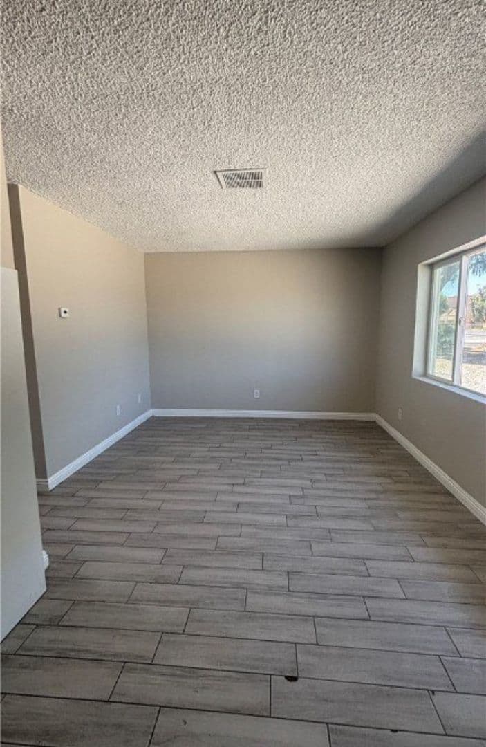 Las Vegas Apartment: 718 W Wilson Ave.