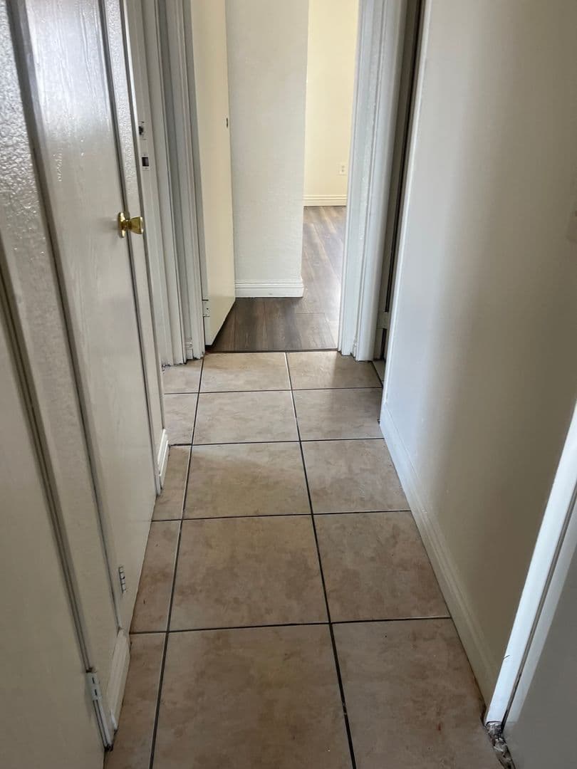 Las Vegas Apartment: 2710 Eldora Cir.
